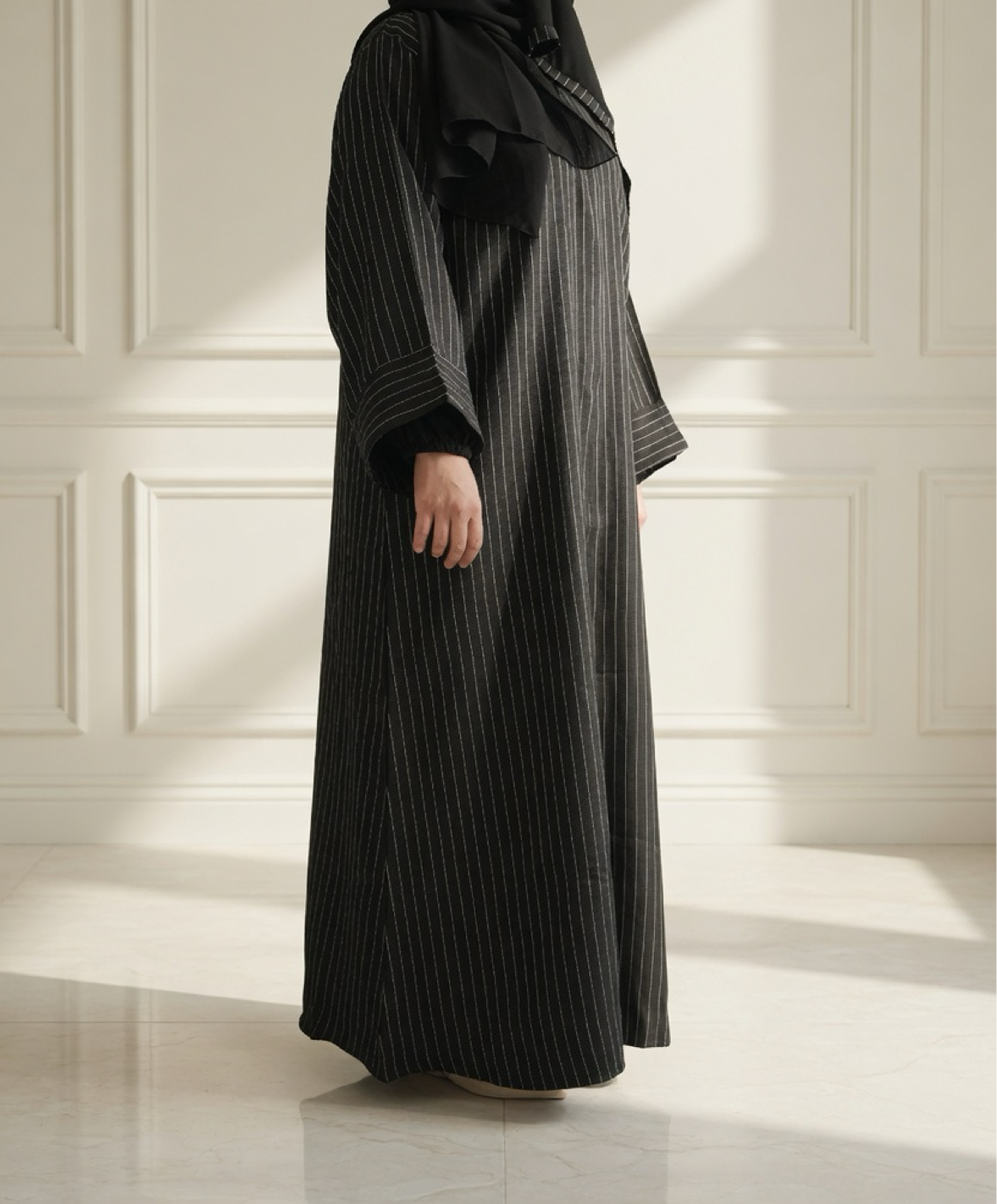 Dark Muse Abaya